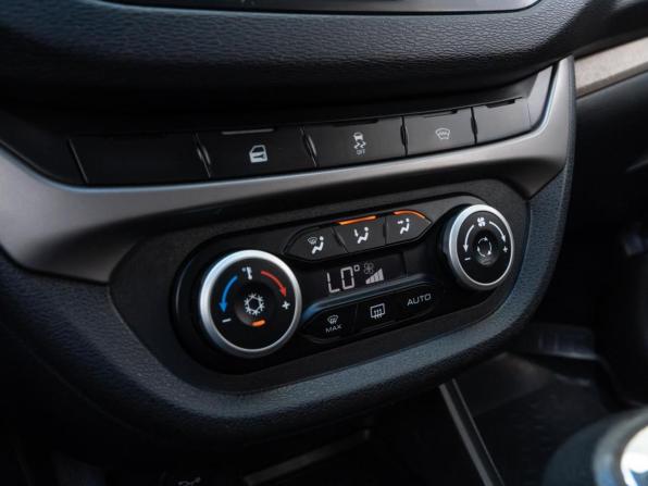 Lada (ВАЗ) Vesta I с пробегом 2019 года, цена 1 009 000 рублей, 117597 км, седан, Автокод Объявления