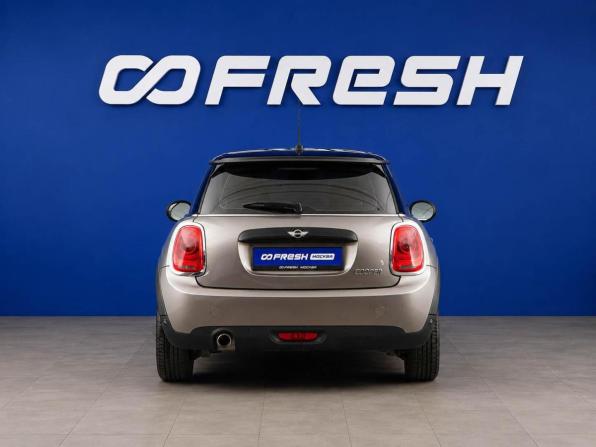 Mini Hatch III (F55/F56) с пробегом 2016 года, цена 1 299 777 рублей, 179326 км, хэтчбек, Автокод Объявления