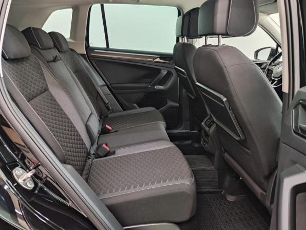 Volkswagen Tiguan II с пробегом 2018 года, цена 2 750 000 рублей, 105000 км, внедорожник, Автокод Объявления