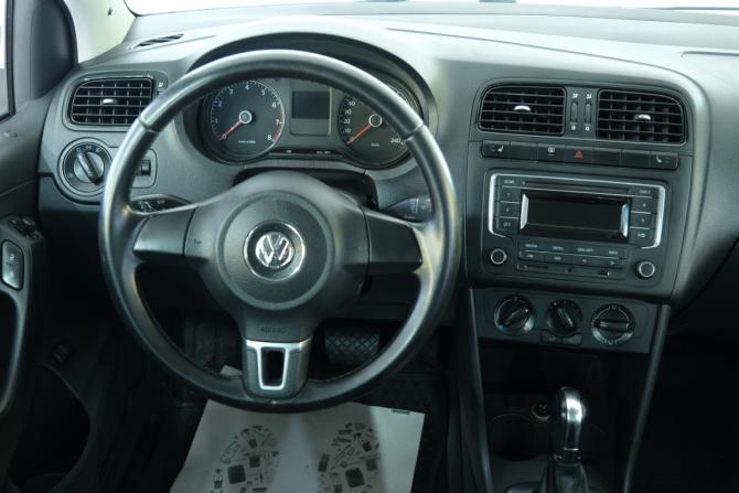 Volkswagen Polo V с пробегом 2012 года, цена 899 000 рублей, 194500 км, седан, Автокод Объявления