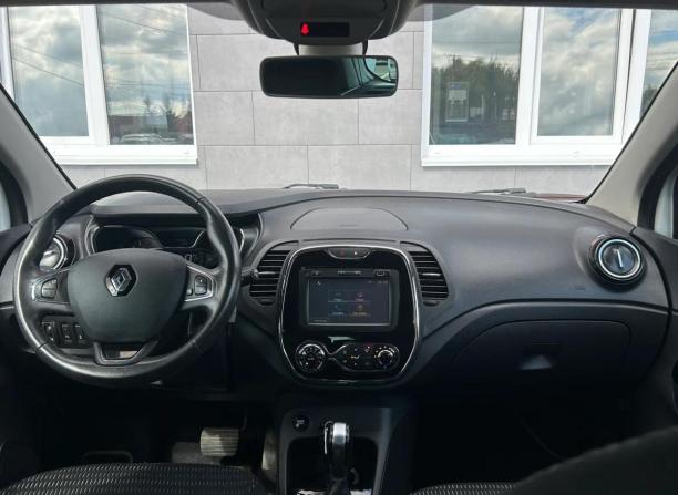 Renault Kaptur I с пробегом 2017 года, цена 1 490 000 рублей, 158300 км, внедорожник, Автокод Объявления