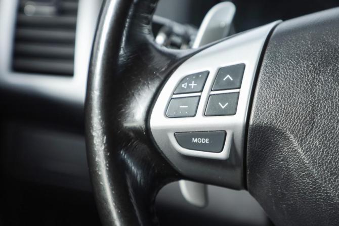 Mitsubishi Outlander II Рестайлинг с пробегом 2011 года, цена 1 349 000 рублей, 155409 км, внедорожник, Автокод Объявления