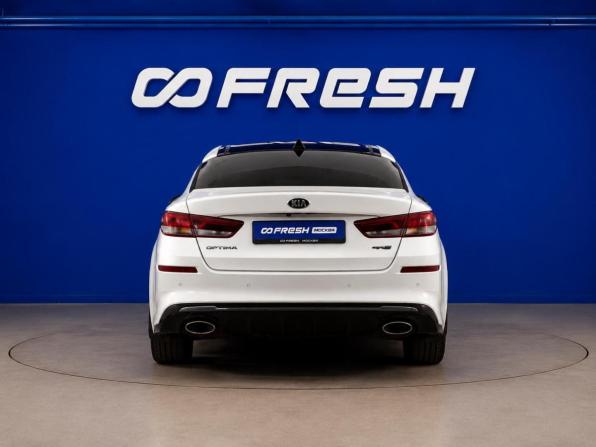 Kia Optima IV Рестайлинг с пробегом 2018 года, цена 2 250 444 рубля, 118910 км, седан, Автокод Объявления