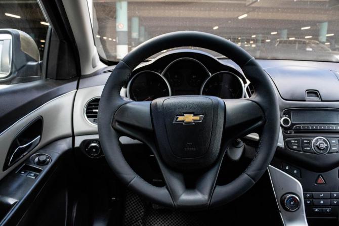 Chevrolet Cruze I Рестайлинг с пробегом 2013 года, цена 599 000 рублей, 261813 км, седан, Автокод Объявления