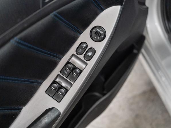 Hyundai Solaris I Рестайлинг с пробегом 2016 года, цена 1 149 000 рублей, 143000 км, седан, Автокод Объявления