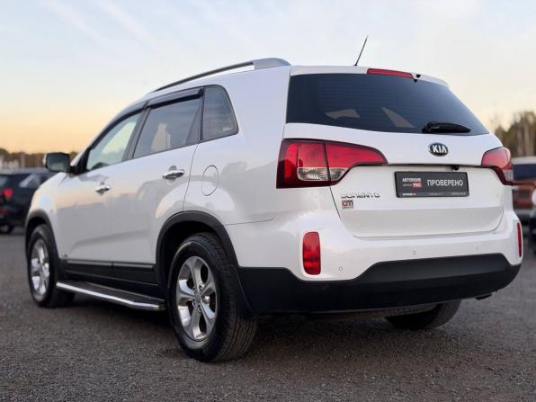 Kia Sorento II Рестайлинг с пробегом 2017 года, цена 1 655 000 рублей, 146869 км, внедорожник, Автокод Объявления