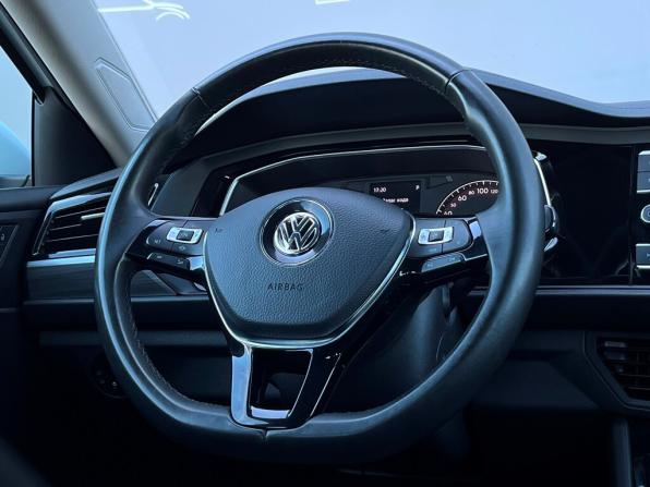 Volkswagen Jetta VII с пробегом 2019 года, цена 1 638 500 рублей, 98008 км, седан, Автокод Объявления