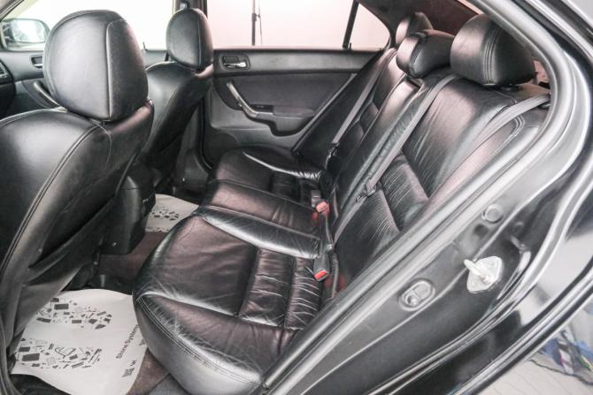 Honda Accord VII Рестайлинг с пробегом 2006 года, цена 949 000 рублей, 293767 км, седан, Автокод Объявления