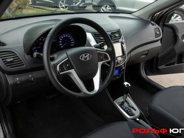 Hyundai Solaris I с пробегом 2012 года, цена 738 000 рублей, 239517 км, седан, Автокод Объявления
