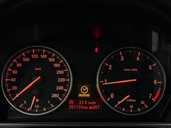 BMW 3 серии V (E90/E91/E92/E93) с пробегом 2007 года, цена 850 000 рублей, 351145 км, седан, Автокод Объявления