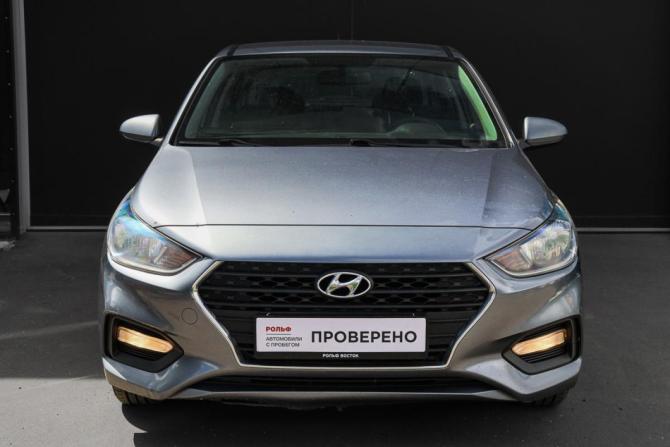 Hyundai Solaris II с пробегом 2018 года, цена 980 000 рублей, 212822 км, седан, Автокод Объявления