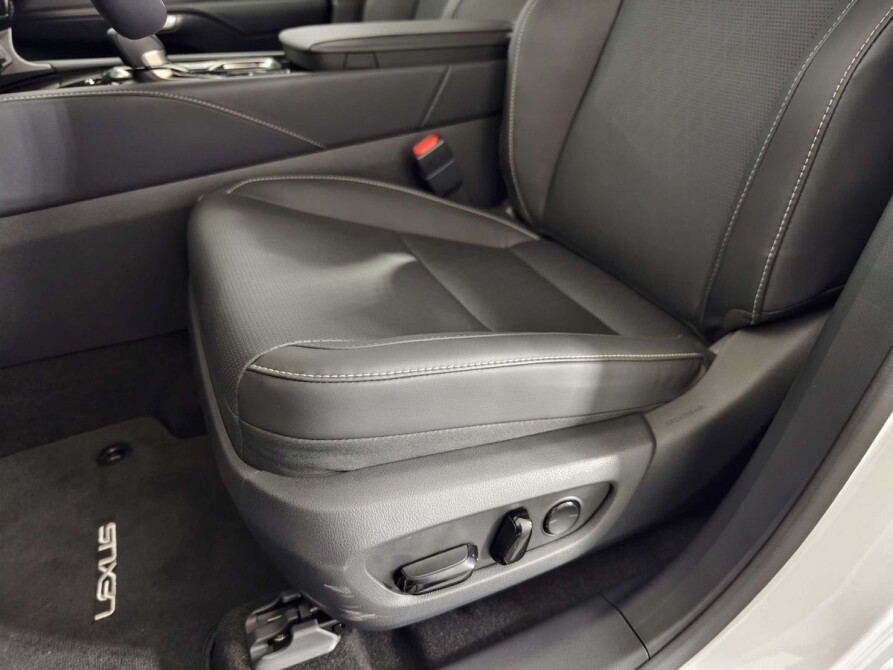 Lexus RX V Санкт-Петербург  - изображение 19