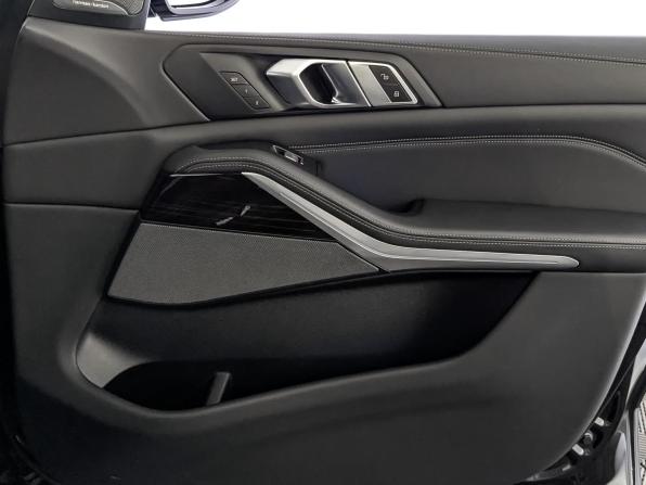 BMW X7 I (G07) Рестайлинг с пробегом 2022 года, цена 11 900 000 рублей, 61587 км, внедорожник, Автокод Объявления