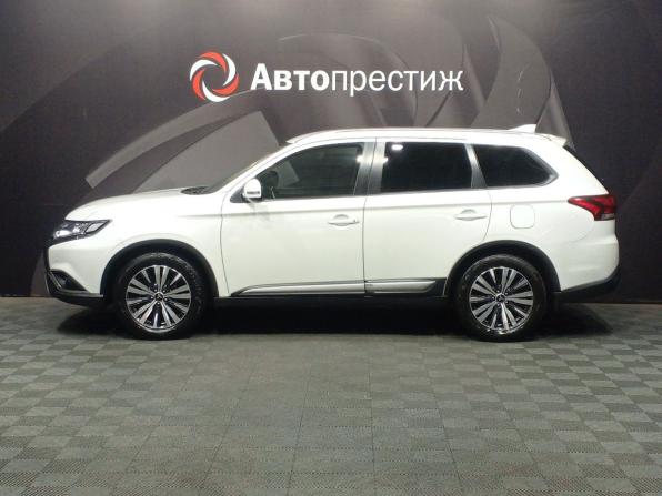 Mitsubishi Outlander III Рестайлинг 3 с пробегом 2019 года, цена 1 625 000 рублей, 188000 км, внедорожник, Автокод Объявления