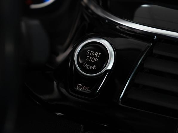 BMW 5 серии VII (G30/G31/G38) с пробегом 2018 года, цена 2 990 000 рублей, 159000 км, седан, Автокод Объявления