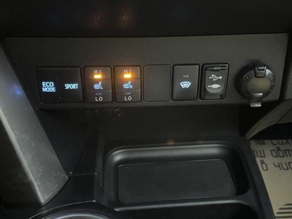 Toyota RAV4 IV (XA40) Рестайлинг с пробегом 2017 года, цена 2 275 000 рублей, 141595 км, внедорожник, Автокод Объявления