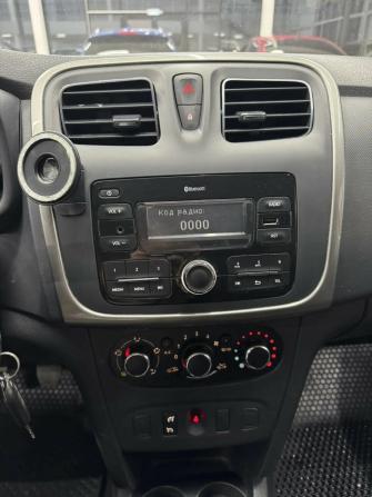 Renault Sandero II с пробегом 2017 года, цена 949 000 рублей, 190817 км, хэтчбек, Автокод Объявления