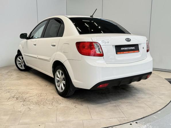 Kia Rio II Рестайлинг с пробегом 2011 года, цена 650 000 рублей, 218730 км, седан, Автокод Объявления