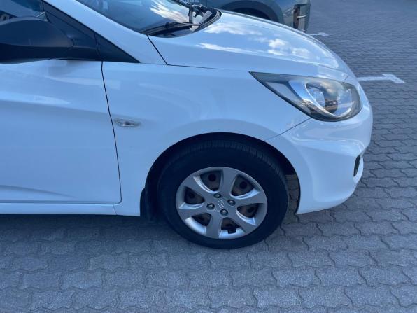 Hyundai Solaris I с пробегом 2012 года, цена 650 000 рублей, 146080 км, седан, Автокод Объявления