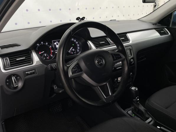 Skoda Rapid I с пробегом 2016 года, цена 1 365 000 рублей, 108100 км, лифтбек, Автокод Объявления