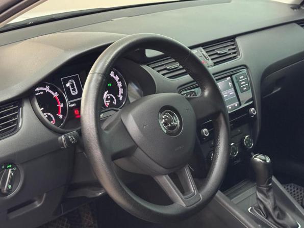 Skoda Octavia III (A7) Рестайлинг с пробегом 2020 года, цена 1 750 000 рублей, 119412 км, лифтбек, Автокод Объявления