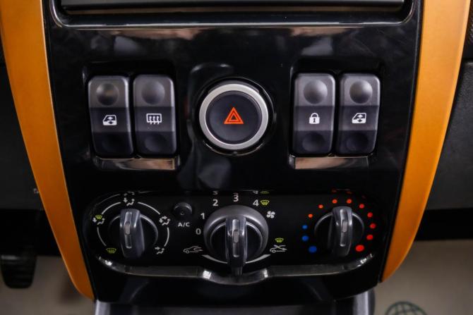 Lada (ВАЗ) Largus I с пробегом 2015 года, цена 879 000 рублей, 197940 км, универсал, Автокод Объявления