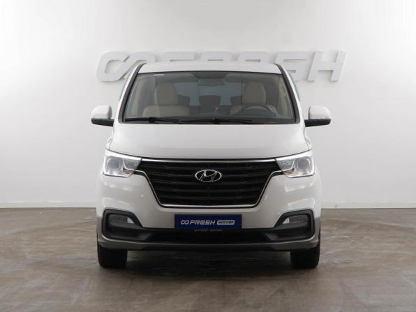Hyundai H-1 II Рестайлинг 2 с пробегом 2020 года, цена 3 467 900 рублей, 142512 км, минивэн, Автокод Объявления