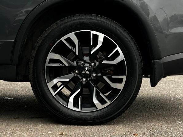 Mitsubishi Outlander III Рестайлинг 3 с пробегом 2021 года, цена 2 198 800 рублей, 122869 км, внедорожник, Автокод Объявления