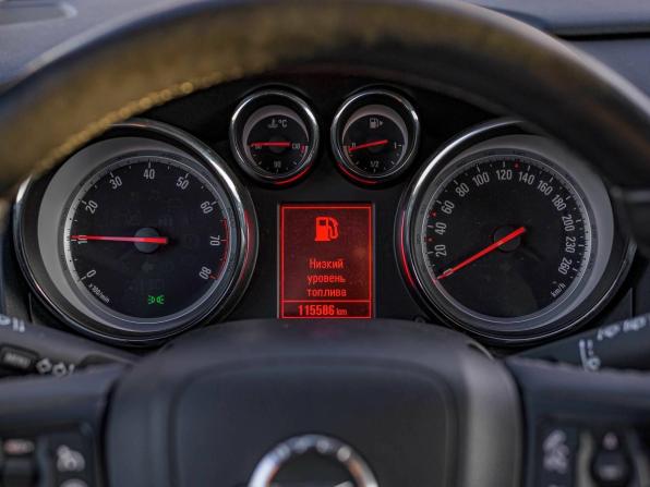 Opel Astra J Рестайлинг с пробегом 2013 года, цена 758 000 рублей, 115528 км, хэтчбек, Автокод Объявления