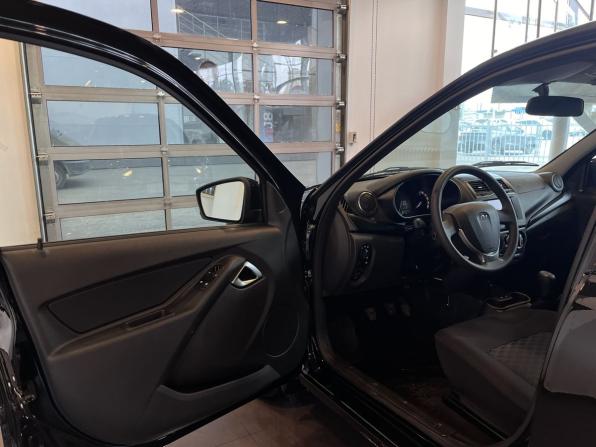 Lada (ВАЗ) Granta I Рестайлинг с пробегом 2026 года, цена 1 055 200 рублей, 3077 км, седан, Автокод Объявления