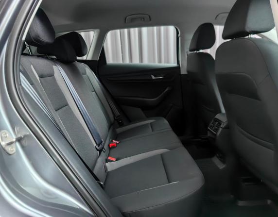 Skoda Karoq I с пробегом 2021 года, цена 2 373 000 рублей, 41987 км, внедорожник, Автокод Объявления