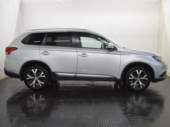 Mitsubishi Outlander III Рестайлинг 3 с пробегом 2019 года, цена 2 099 000 рублей, 70239 км, внедорожник, Автокод Объявления