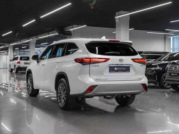 Toyota Highlander IV (XU70) с пробегом 2026 года, цена 5 700 000 рублей, 50 км, внедорожник, Автокод Объявления