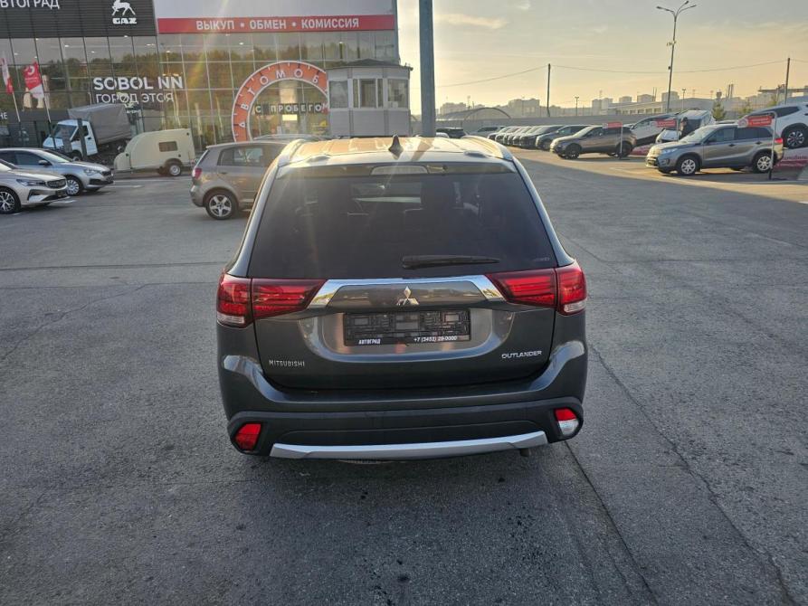 Mitsubishi Outlander III Рестайлинг 2 Тюмень  - изображение 6