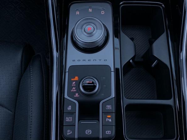 Kia Sorento IV Рестайлинг с пробегом 2024 года, цена 4 999 000 рублей, 50774 км, внедорожник, Автокод Объявления