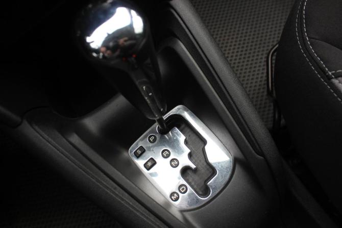 Peugeot 208 I с пробегом 2013 года, цена 665 000 рублей, 134512 км, хэтчбек, Автокод Объявления