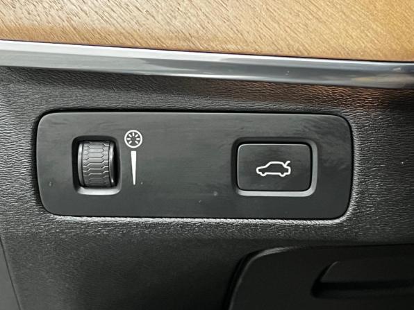 Volvo XC90 II с пробегом 2015 года, цена 3 640 000 рублей, 97023 км, внедорожник, Автокод Объявления