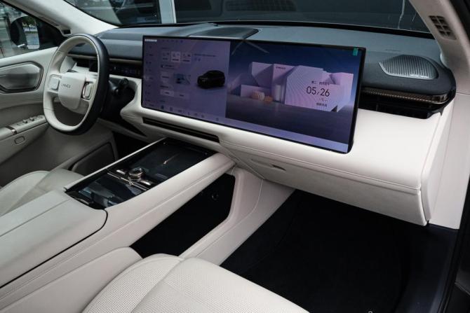 Lynk &amp; Co 900 с пробегом 2025 года, цена 6 897 000 рублей, 11403 км, внедорожник, Автокод Объявления