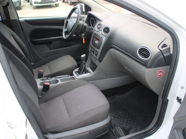 Ford Focus II Рестайлинг с пробегом 2011 года, цена 419 000 рублей, 238876 км, хэтчбек, Автокод Объявления