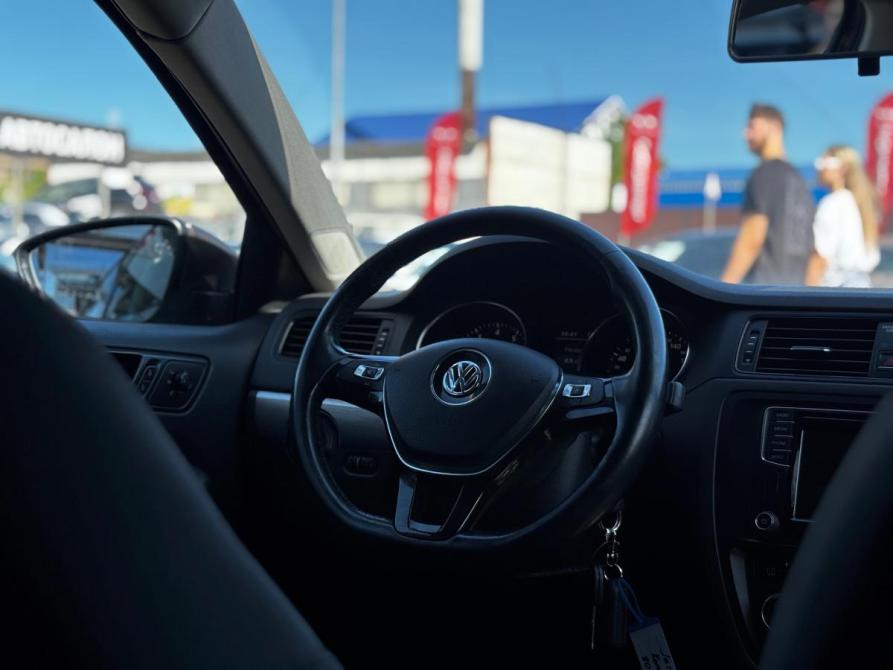 Volkswagen Jetta VI Рестайлинг Альметьевск  - изображение 17