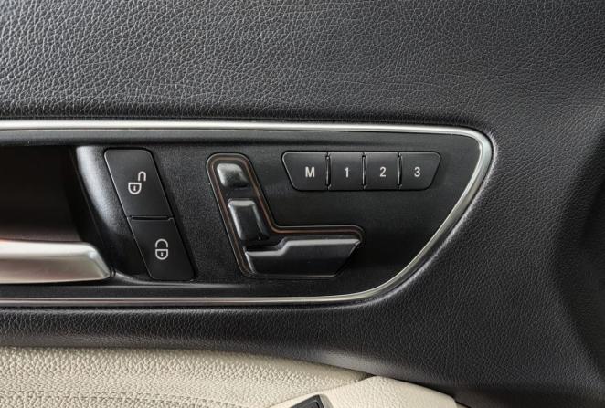 Mercedes-Benz CLA I (C117 X117) с пробегом 2013 года, цена 1 370 000 рублей, 185127 км, седан, Автокод Объявления