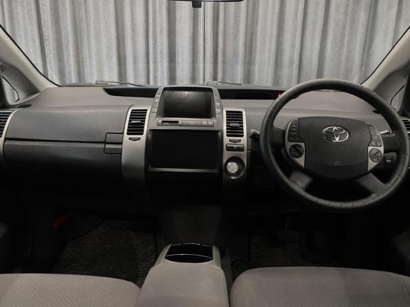 Toyota Prius II Рестайлинг (XW20) с пробегом 2009 года, цена 939 000 рублей, 100000 км, лифтбек, Автокод Объявления