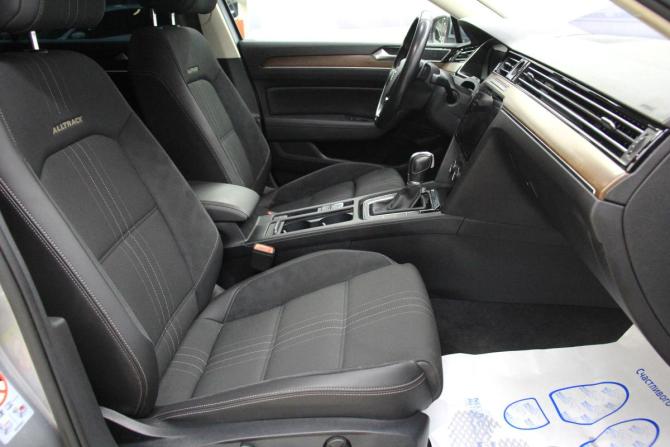 Volkswagen Passat B8 с пробегом 2018 года, цена 2 340 000 рублей, 221068 км, универсал, Автокод Объявления