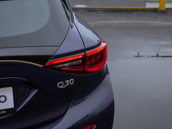 Infiniti Q30 с пробегом 2017 года, цена 1 833 000 рублей, 72061 км, хэтчбек, Автокод Объявления