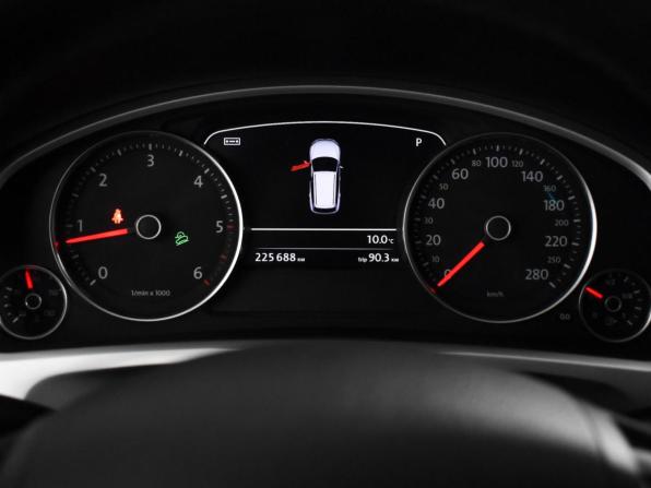 Volkswagen Touareg II с пробегом 2013 года, цена 1 685 000 рублей, 225690 км, внедорожник, Автокод Объявления