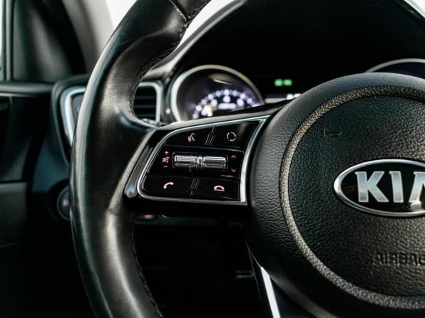 Kia Ceed III с пробегом 2021 года, цена 1 810 000 рублей, 104061 км, универсал, Автокод Объявления