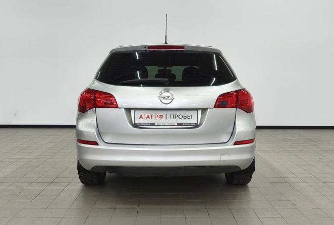 Opel Astra H Рестайлинг с пробегом 2012 года, цена 629 000 рублей, 209568 км, универсал, Автокод Объявления