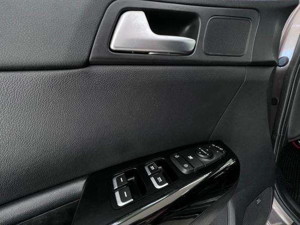 Kia Sportage IV Рестайлинг с пробегом 2019 года, цена 2 300 000 рублей, 108430 км, внедорожник, Автокод Объявления