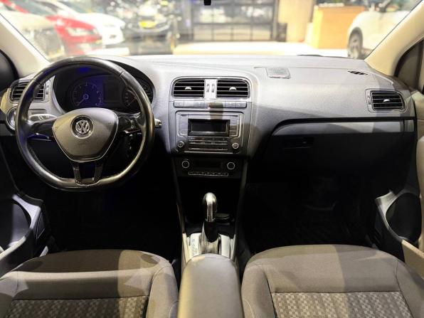 Volkswagen Polo V Рестайлинг с пробегом 2017 года, цена 1 420 000 рублей, 139000 км, седан, Автокод Объявления