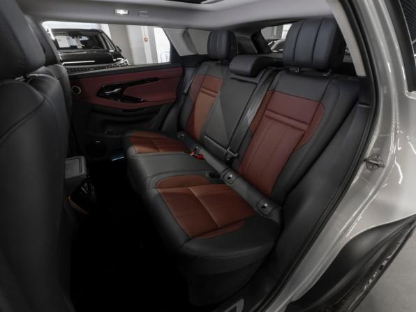 Land Rover Range Rover Evoque II Рестайлинг с пробегом 2025 года, цена 5 675 000 рублей, 30 км, внедорожник, Автокод Объявления